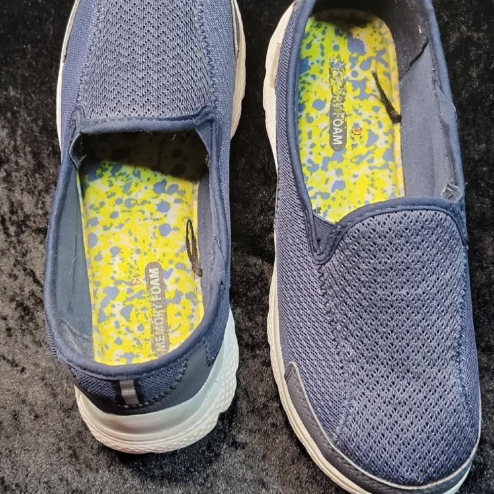 Danskin Now Women's Slip On Memory Foam Athletic Shoes Sneakers Navy